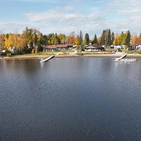 Chalets Au Bord Du Lac Chicoutimi Extérieur photo