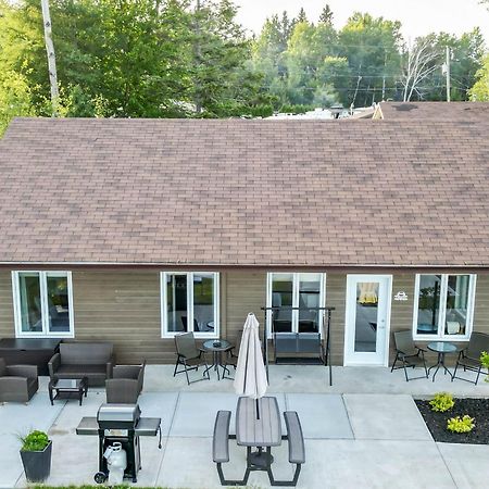Chalets Au Bord Du Lac Chicoutimi Extérieur photo
