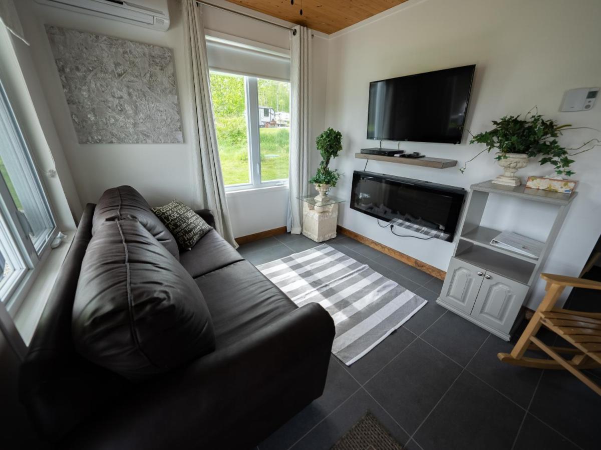 Chalets Au Bord Du Lac Chicoutimi Extérieur photo
