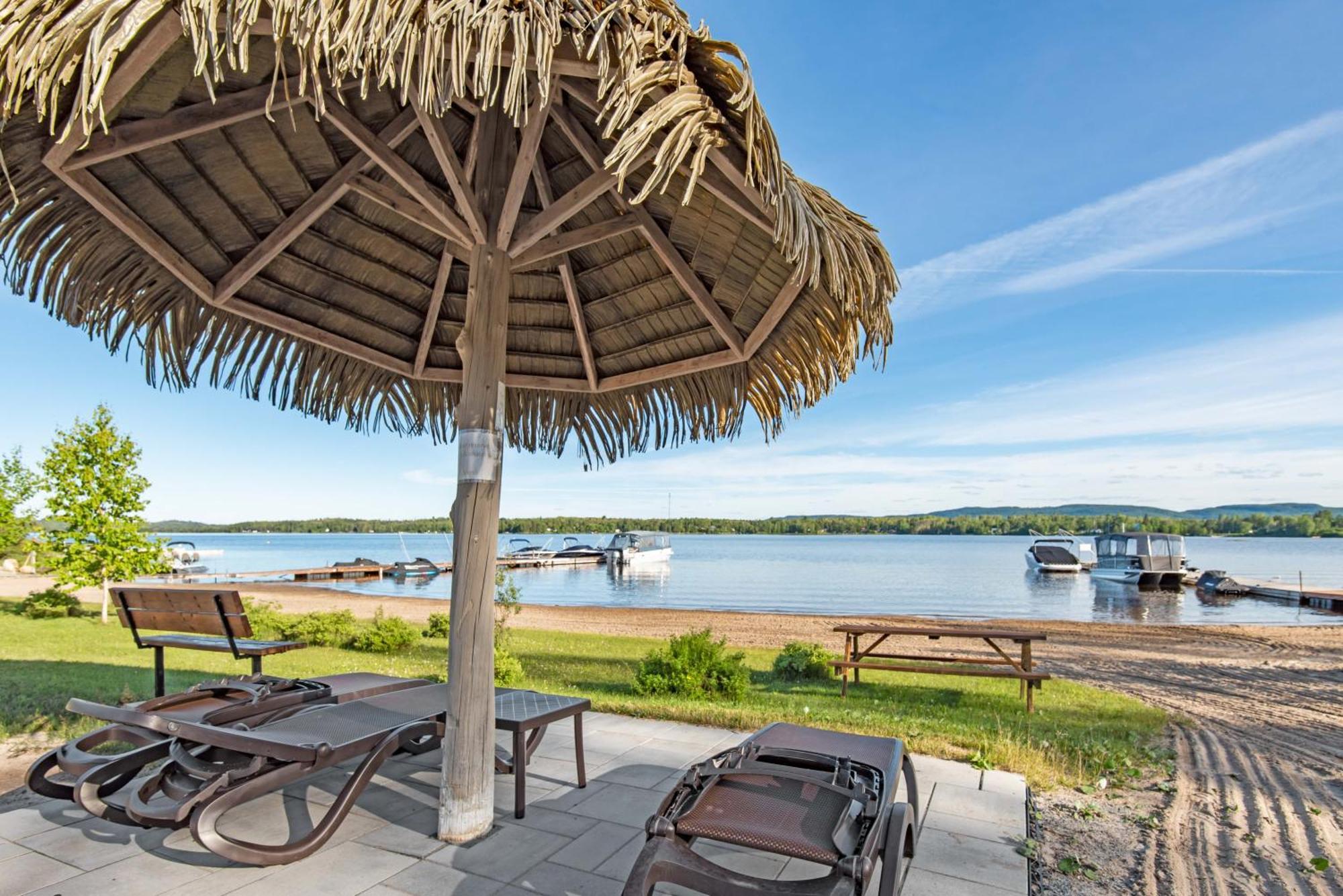 Chalets Au Bord Du Lac Chicoutimi Extérieur photo