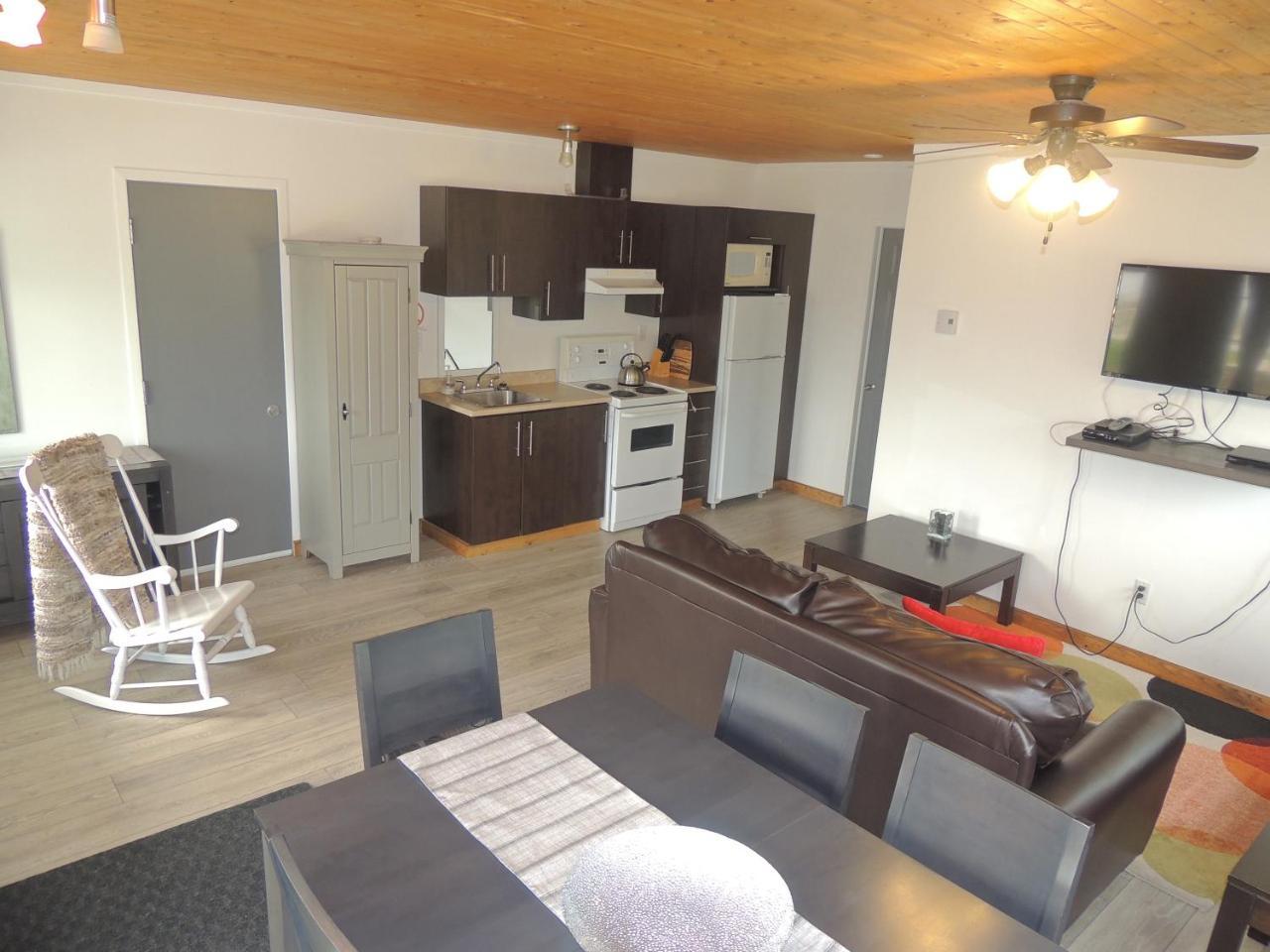 Chalets Au Bord Du Lac Chicoutimi Extérieur photo